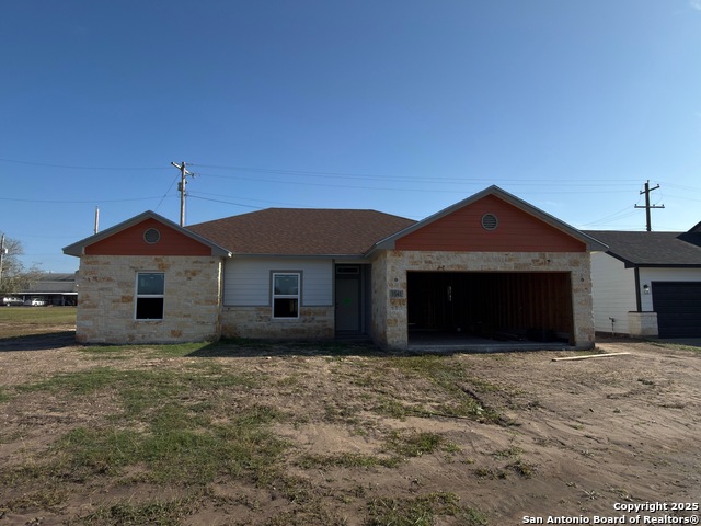 1541 NE Maryville Loop
