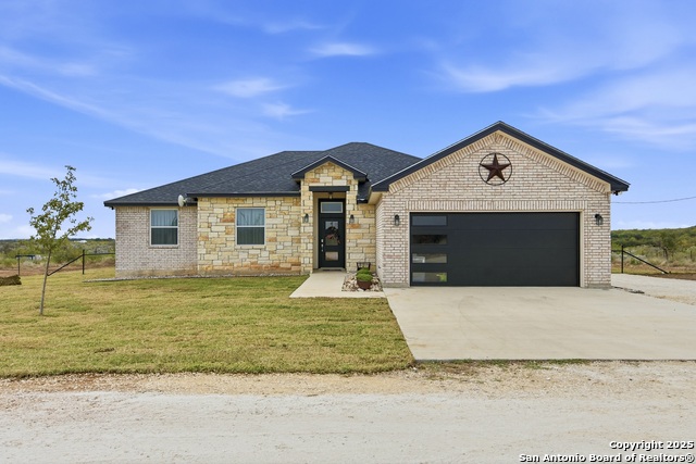 59 Legend Hills Rd Property Photo 1