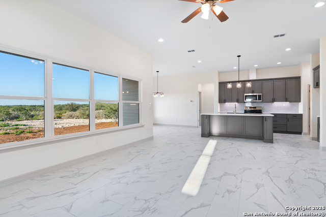 59 Legend Hills Rd Property Photo 10