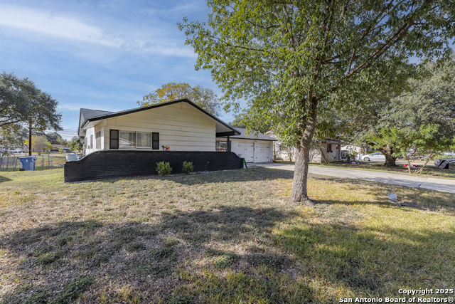 3411 Vinecrest Property Photo 1