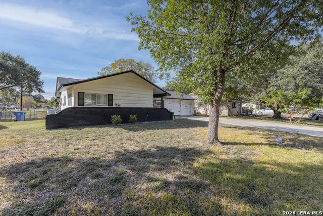 3411 Vinecrest Property Photo 1