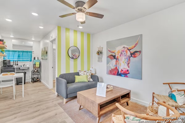 1407 Leal Property Photo 3
