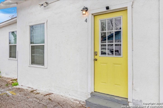 1407 Leal Property Photo 12