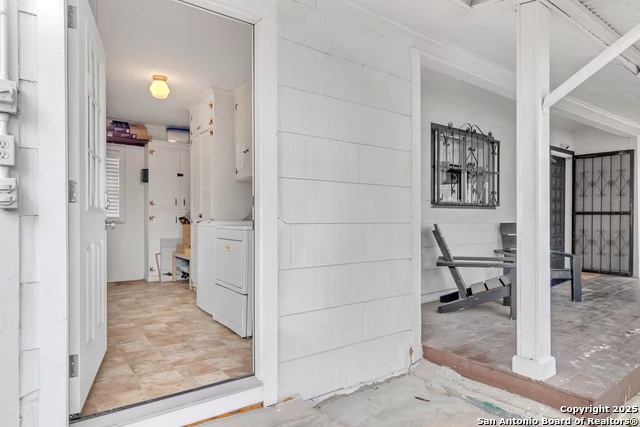 1407 Leal Property Photo 34