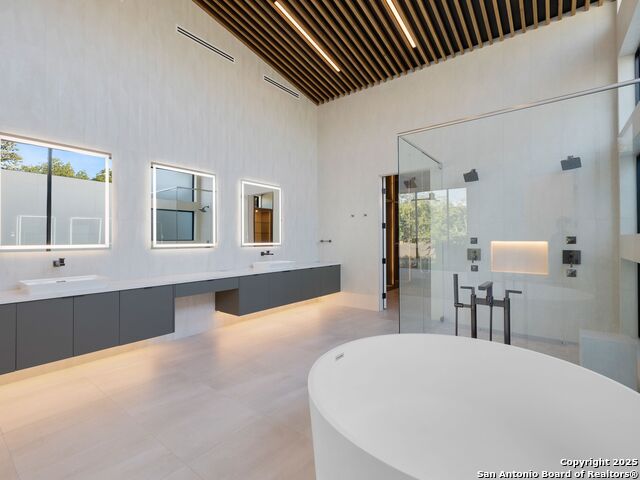 24606 Cliff Line Property Photo 37