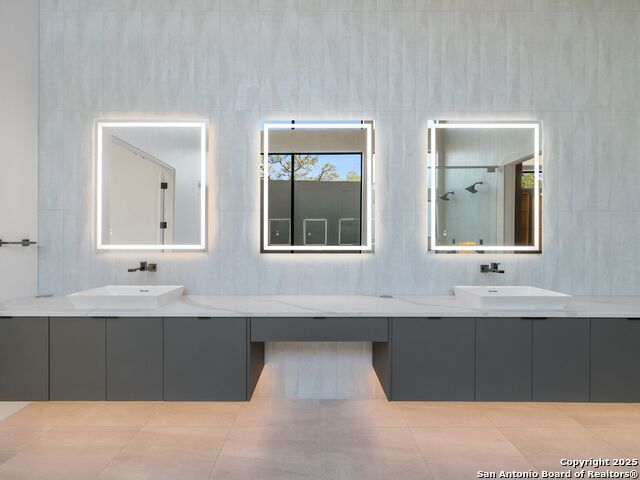 24606 Cliff Line Property Photo 38