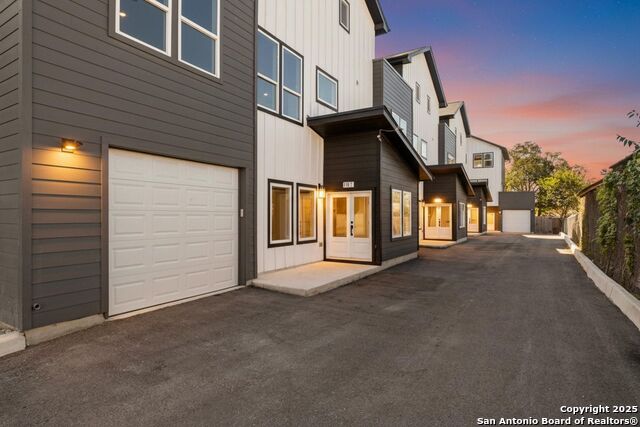 106 Bank St Property Photo 32