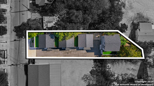 106 Bank St Property Photo 32