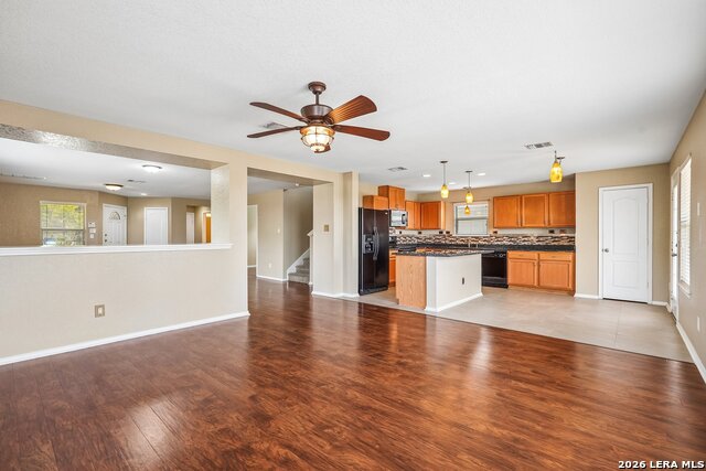 5700 Ping Way Property Photo 9
