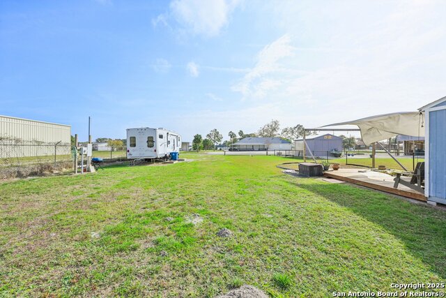 2570 W Monroe Property Photo 8