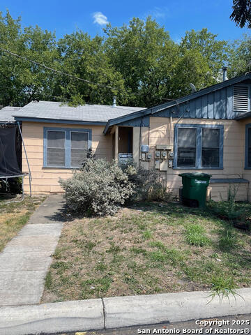 1934 Ridgewood Property Photo 1