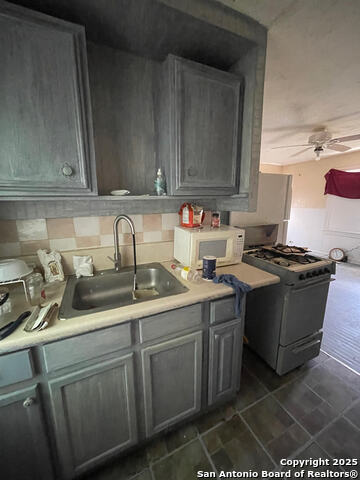1934 Ridgewood Property Photo 16