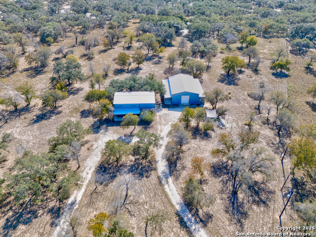 144 County Road 7725 Property Photo 4