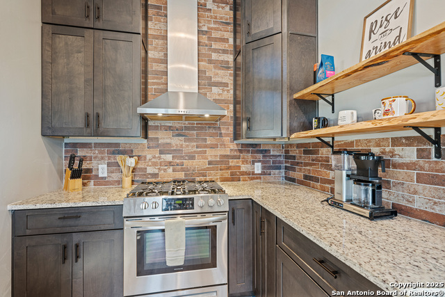 144 County Road 7725 Property Photo 10
