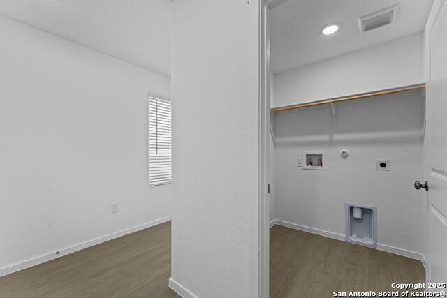 7242 Brownleaf Dr Property Photo 3