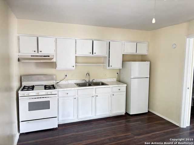 5603 Bienville Property Photo 6