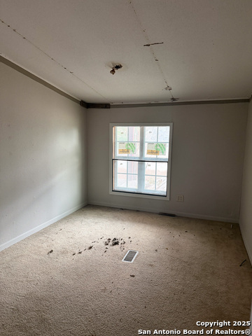473 Mills Property Photo 8