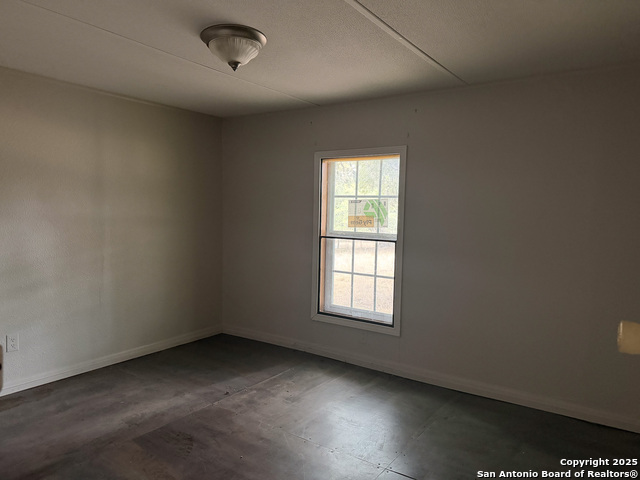 473 Mills Property Photo 11