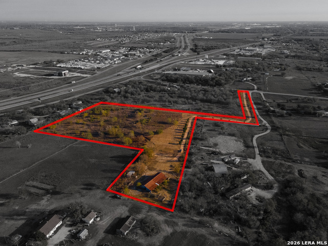 250 Spur Trl Property Photo 2