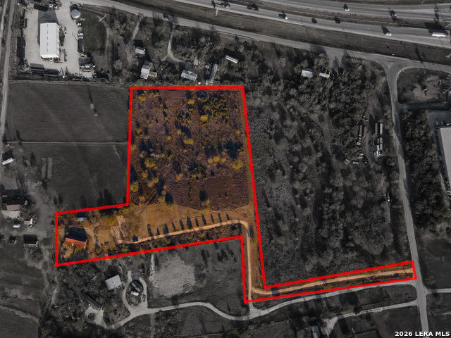 250 Spur Trl Property Photo 8