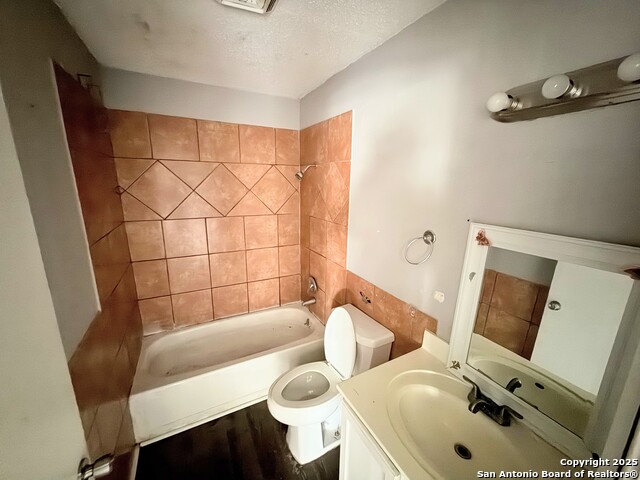 5606 Ocean Side Property Photo 5