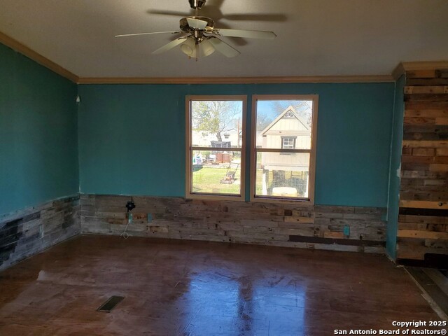 754 Kayroe Rd Property Photo 6