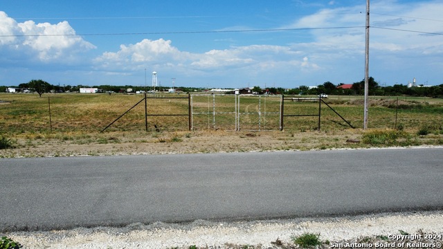 4303 Us Highway 83 Property Photo 8