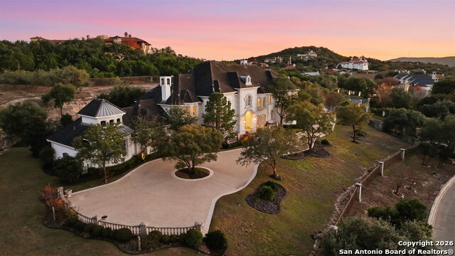 2 Admirals Way Property Photo 1