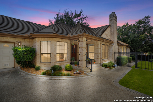 19103 W Birdsong Property Photo 1