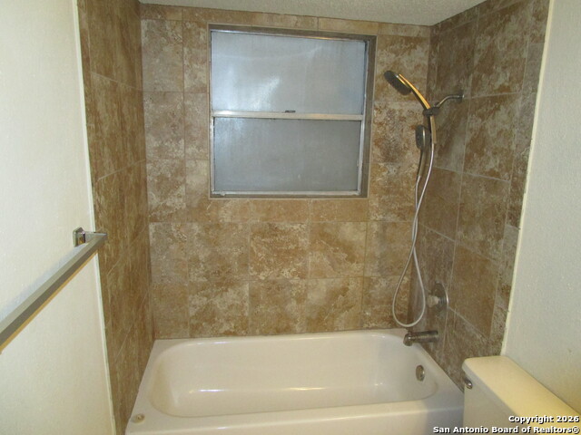 718 W Russell Pl Property Photo 9