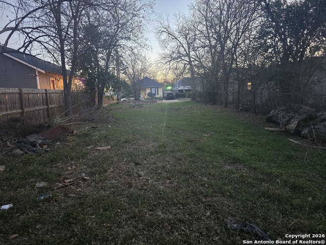 1327 Burleson Property Photo 1