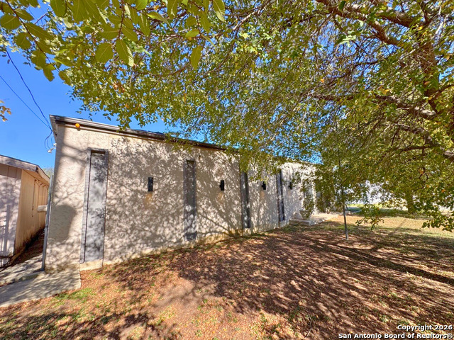 3 Properties Off S General Mcmullen Dr Property Photo 14