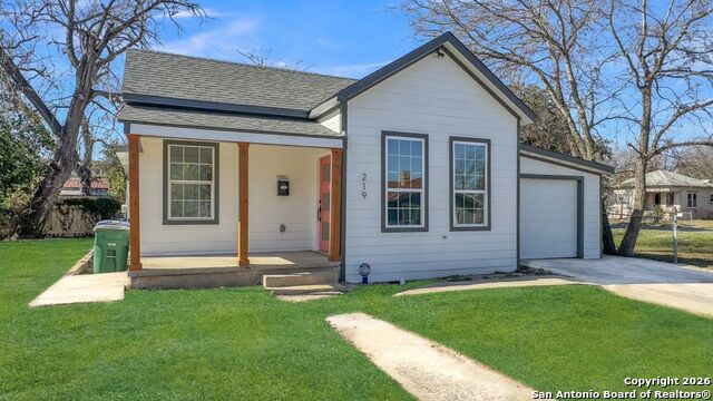 219 Saint James Property Photo 1