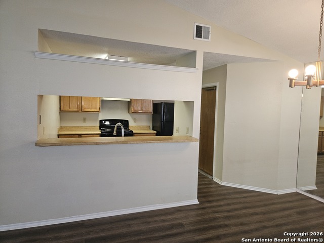 4410 Putting Green Property Photo 7