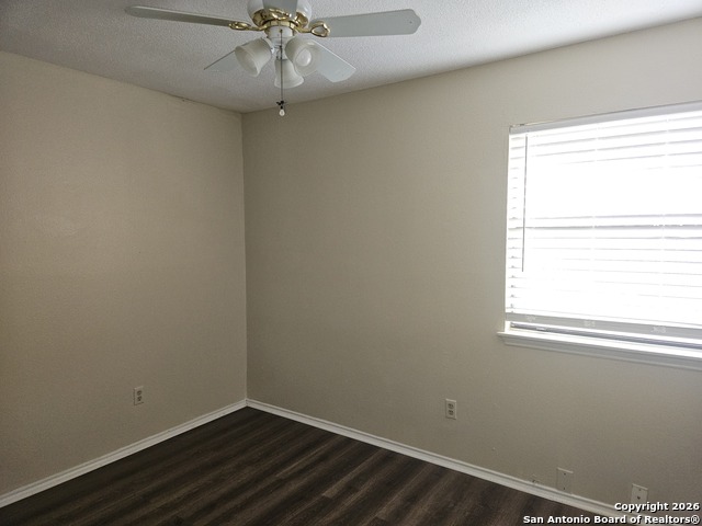 4410 Putting Green Property Photo 18