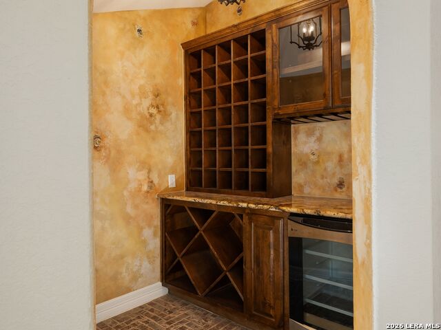 303 Regent Circle Property Photo 10