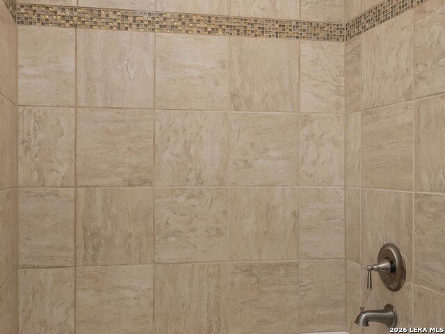 303 Regent Circle Property Photo 32