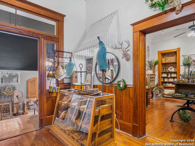702 Front Street Property Photo 6
