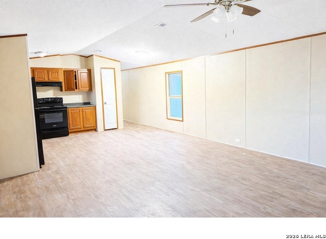 316 Simmons Property Photo 4
