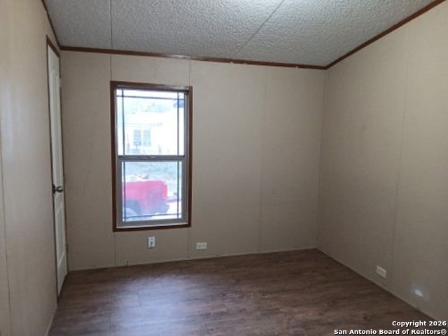 316 Simmons Property Photo 8