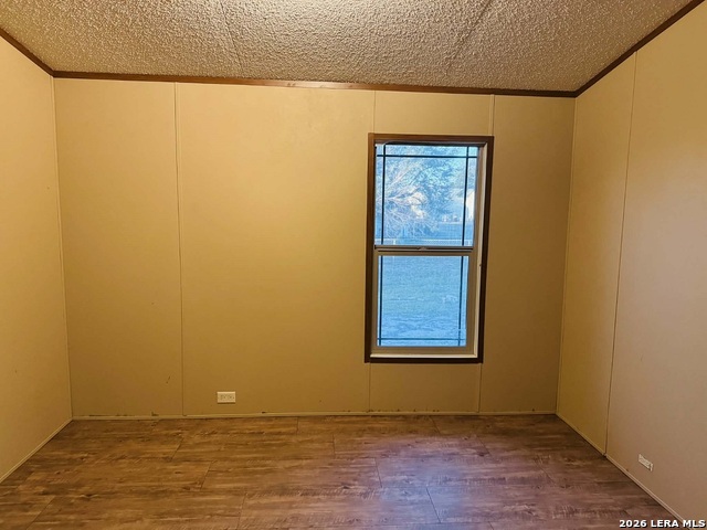 316 Simmons Property Photo 10