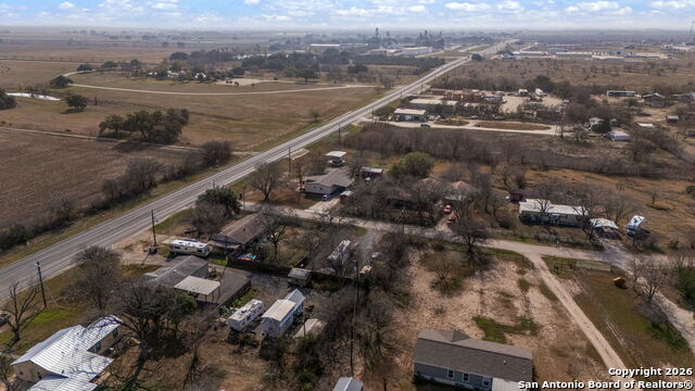 505 State Highway 173 Property Photo 12