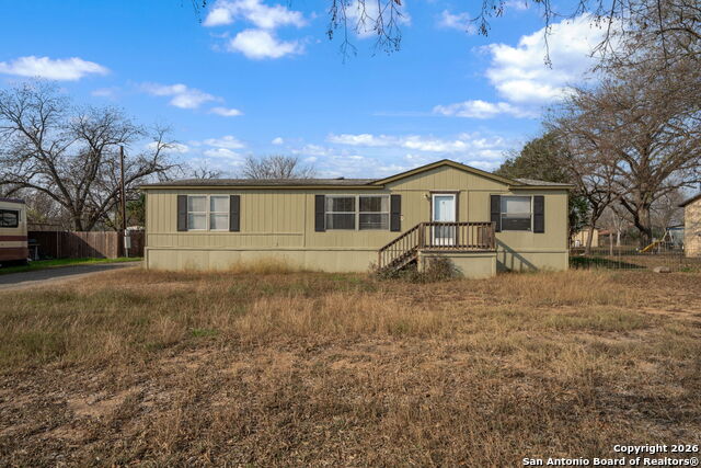 505 State Highway 173 Property Photo 14