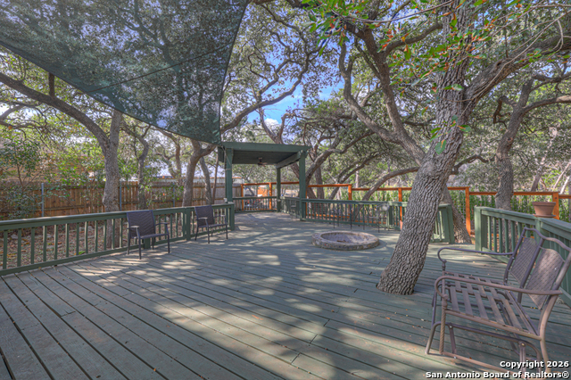 1060 Somerset Property Photo 1