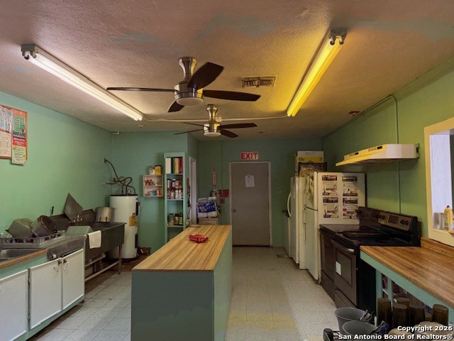1900 S Washington Property Photo 16