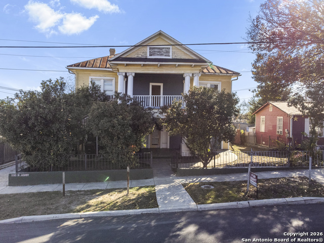 1110 W Ashby Pl Property Photo 1
