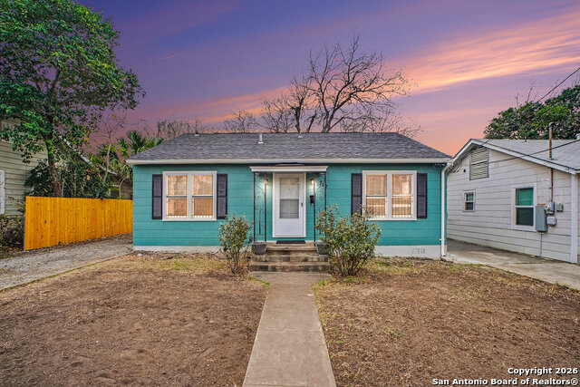 712 Lynwood Property Photo 1