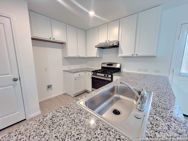 6623 Whirling Path Property Photo 9
