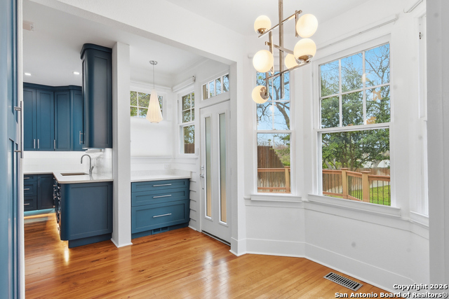 524 N Getty Property Photo 14