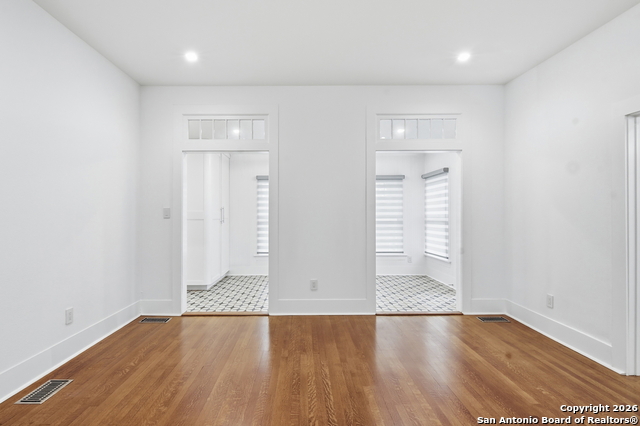 524 N Getty Property Photo 16